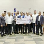 Ministro de Deportes entrega última partida de150 millones de pesos al COD