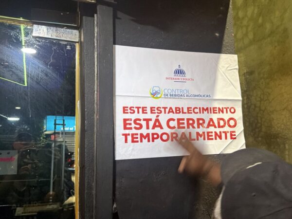 COBA y Policía Nacional cierran varios centros de bebidas alcohólicas tras violar le establecidas