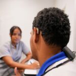 INABIE entrega dispositivos auditivos a niños con discapacidad de audición
