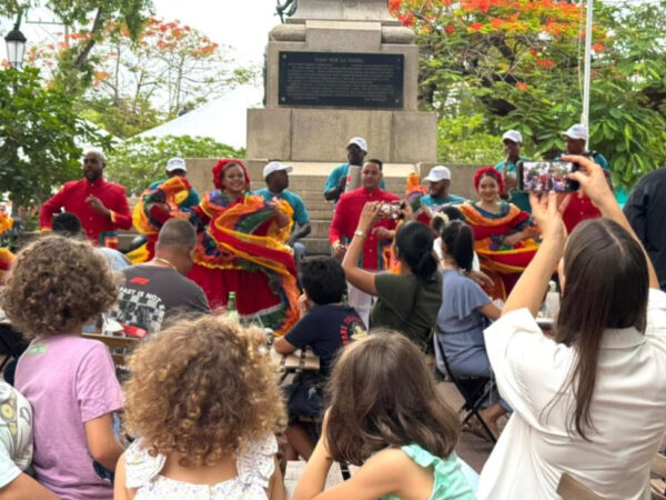 Ministerio de Turismo y el Clúster Turístico de Santo Domingo inician “Turizoneando Verano 2026”