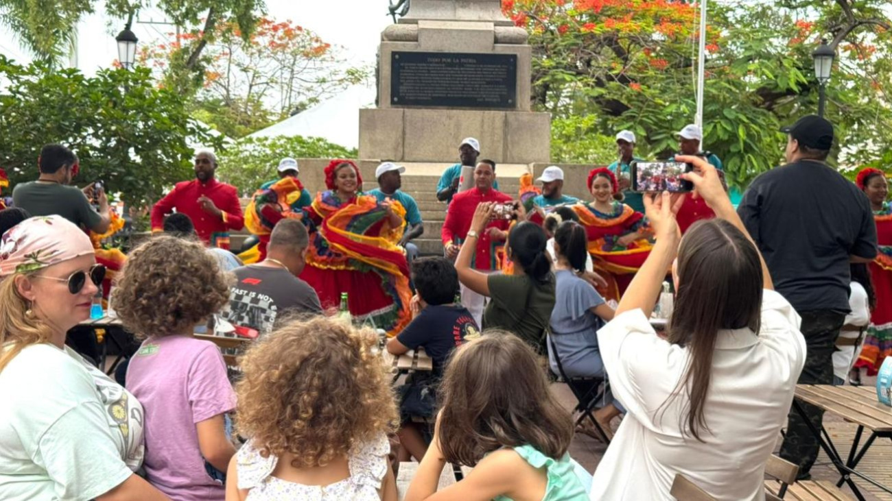 Ministerio de Turismo y el Clúster Turístico de Santo Domingo inician “Turizoneando Verano 2026”