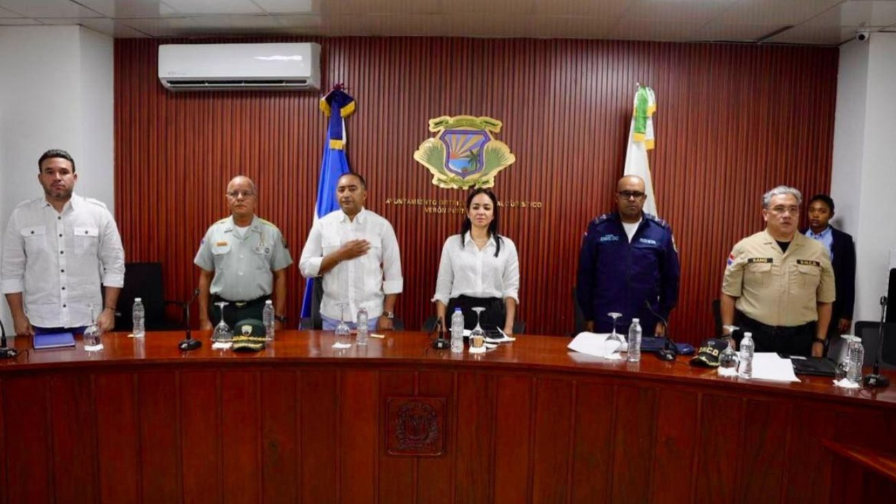 Interior y Policía coordina acciones orientadas a fortalecer la seguridad ciudadana en Verón