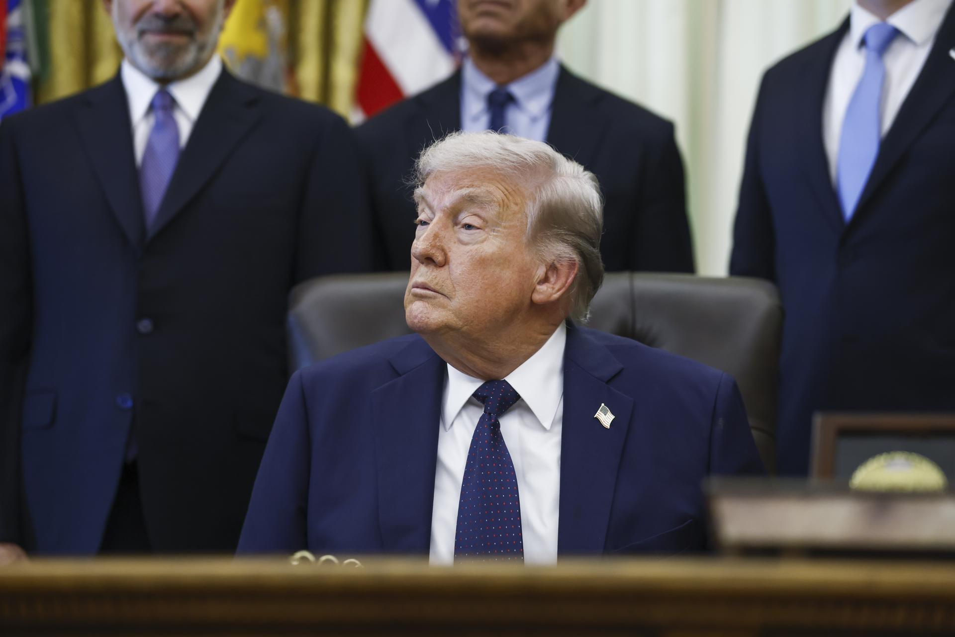Donald Trump asegura que sigue acelerado el diálogo de conversación por la paz con Irán