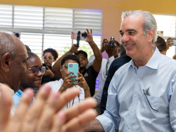 Presidente Luis Abinader desarrollará jornada de inauguraciones de obras en Samaná