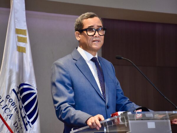 Eddy Olivares estima que sino hay aprobación de la reforma laboral habrá un profundo fracaso del Congreso
