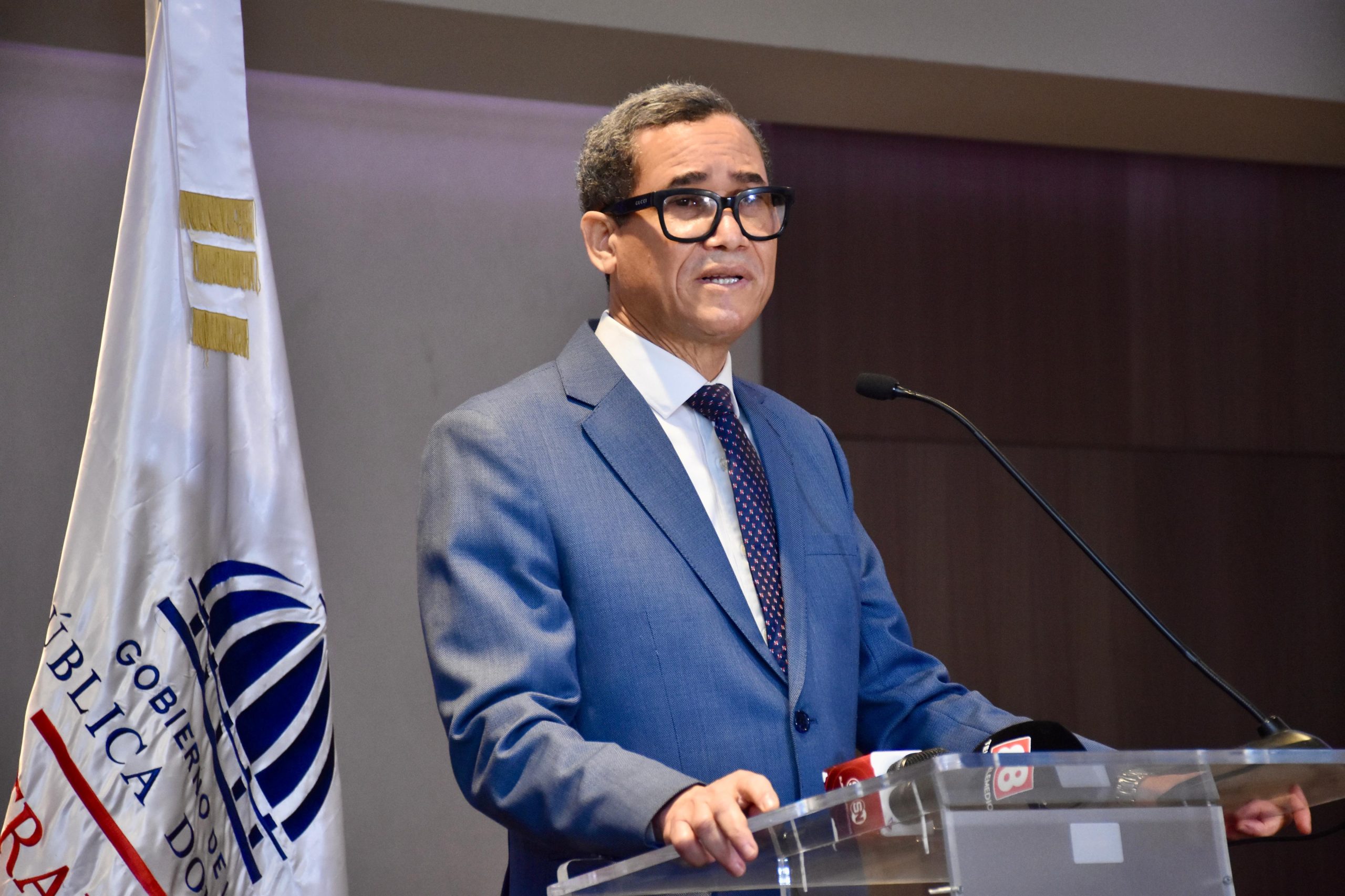 Eddy Olivares estima que sino hay aprobación de la reforma laboral habrá un profundo fracaso del Congreso