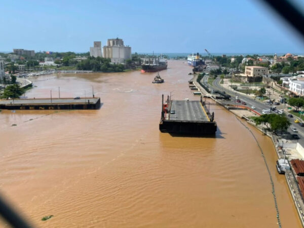 MOPC anuncia cierre temporal del puente flotante