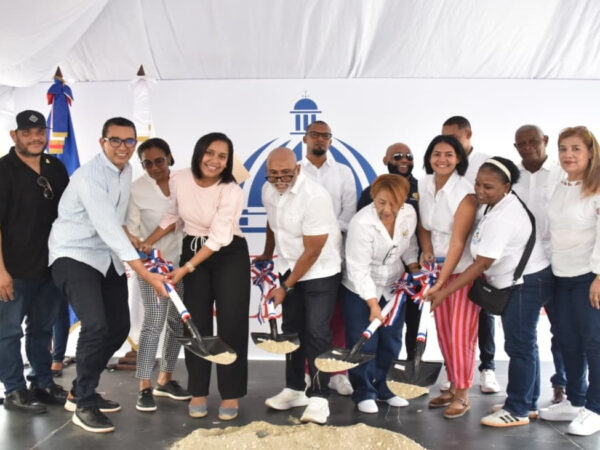 Desarrollo Provincial da primer palazo para el inicio de tres obras en la provincia Bahoruco