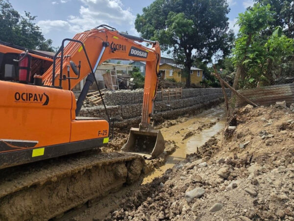 Dirección de Desarrollo Provincial supervisa la ejecución de obras de bienestar social en Santo Domingo