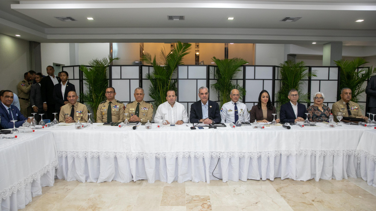 Presidente Abinader encabeza reunión de seguimiento al Plan de Seguridad Ciudadana
