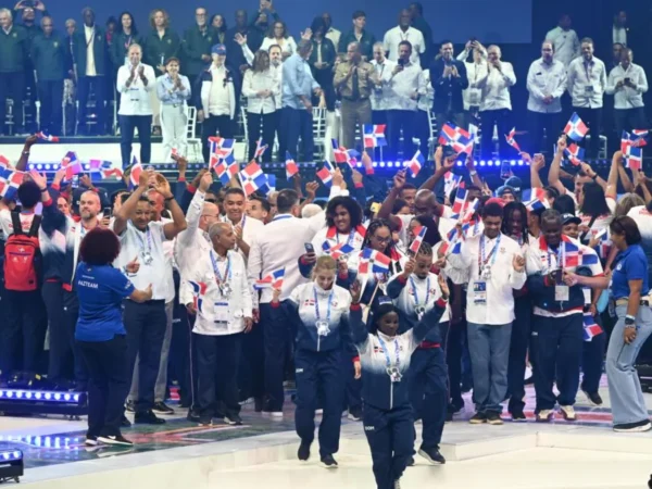 Gobierno entrega  77 millones y  medio a los atletas dominicanos de  los juegos Centroamericanos y del Caribe