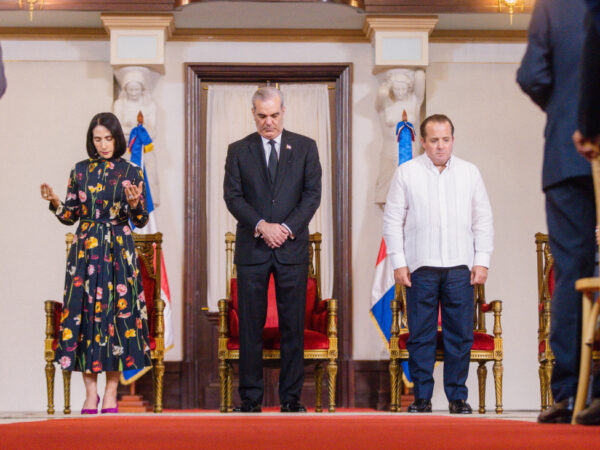 Presidente Luis Abinader convoca a las iglesias a jornada nacional de oración y acción de gracias por la República Dominicana