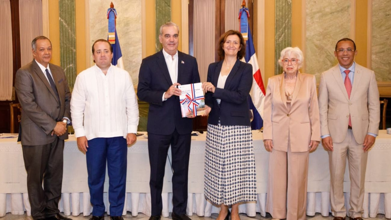 OCDE destaca importantes avances de la República Dominicana en materia de integridad gubernamental