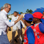 Presidente Luis Abinader inaugurará Complejo Educativo y Deportivo Pedro Martínez en Manoguayabo