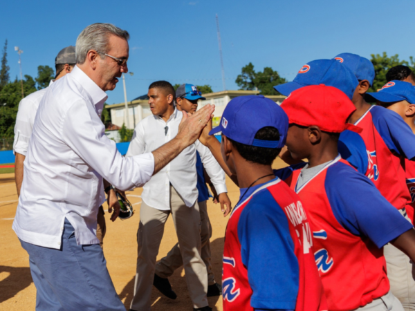 Presidente Luis Abinader inaugurará Complejo Educativo y Deportivo Pedro Martínez en Manoguayabo