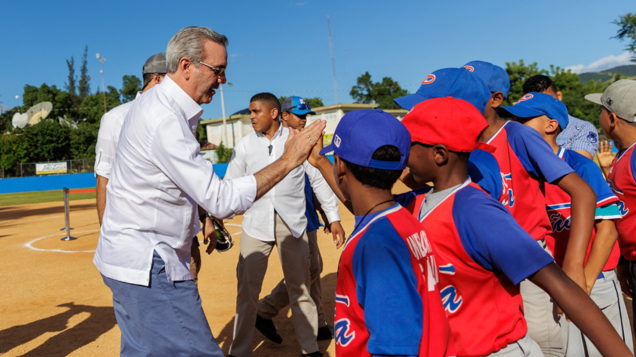 Presidente Luis Abinader inaugurará Complejo Educativo y Deportivo Pedro Martínez en Manoguayabo