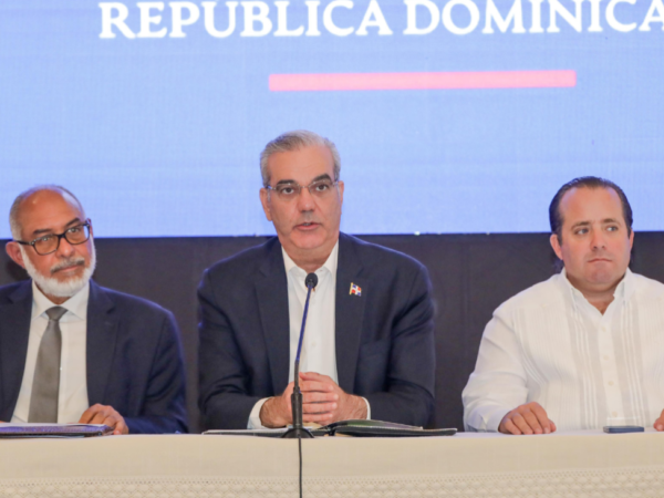 Gobierno destina RD 2,000 millones recuperados del combate a la corrupción para construir instalaciones deportivas en más del 47 % del territorio nacional