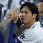 Ohtani seguirá en la alineación de Dodgers pese a su bajón en los playoffs